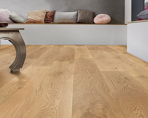 Vinyl vs. drevo: Ktorá podlaha je pre vás lepšia? Porovnanie podľa životného štýlu